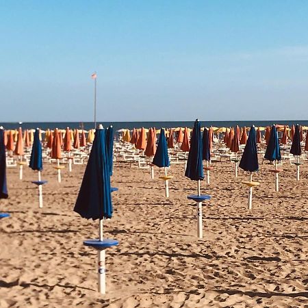 Nuovo Fronte Spiaggia, Terrazza Sul Mare E Piscina Lignano Sabbiadoro Zewnętrze zdjęcie