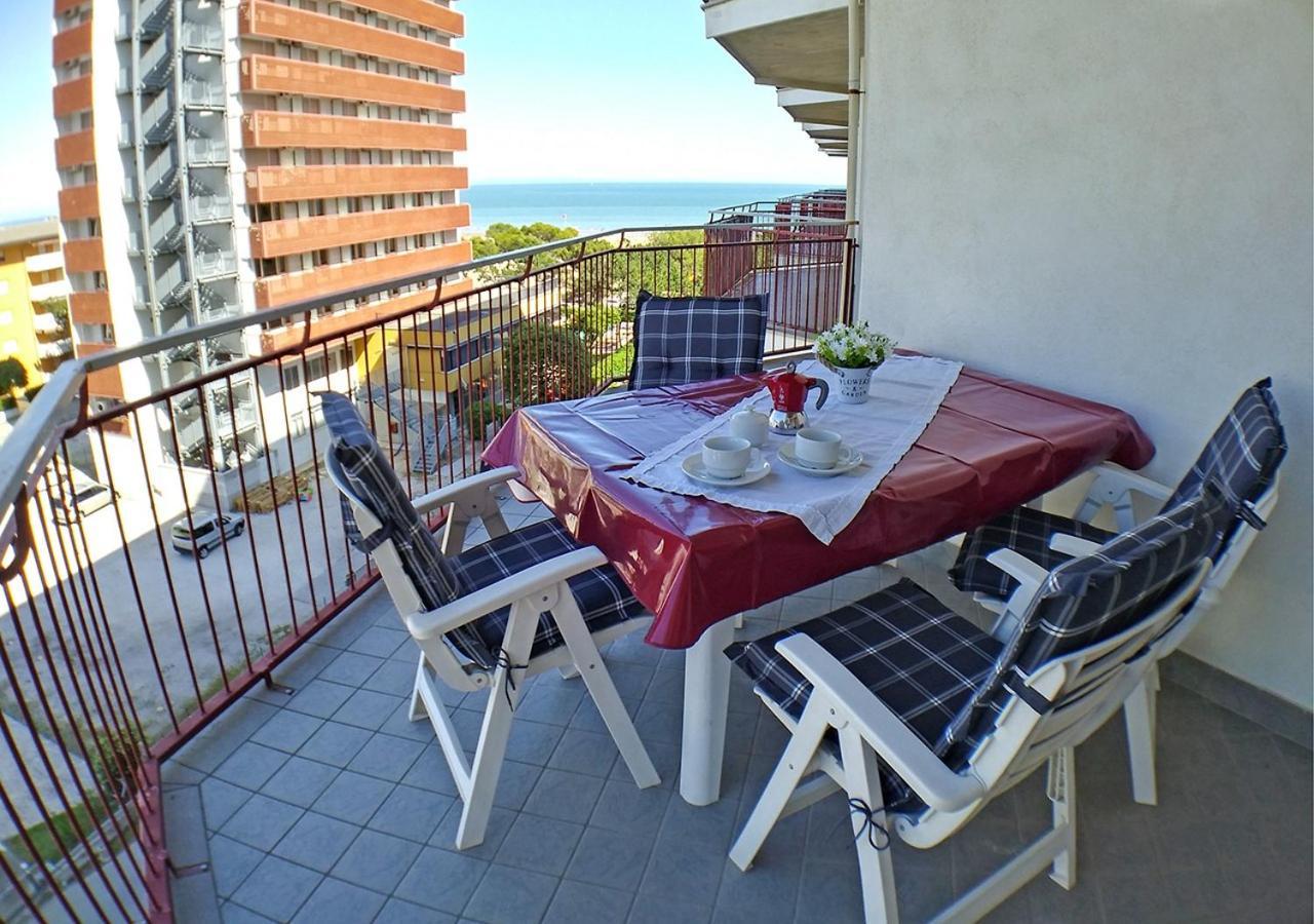 Nuovo Fronte Spiaggia, Terrazza Sul Mare E Piscina Lignano Sabbiadoro Zewnętrze zdjęcie